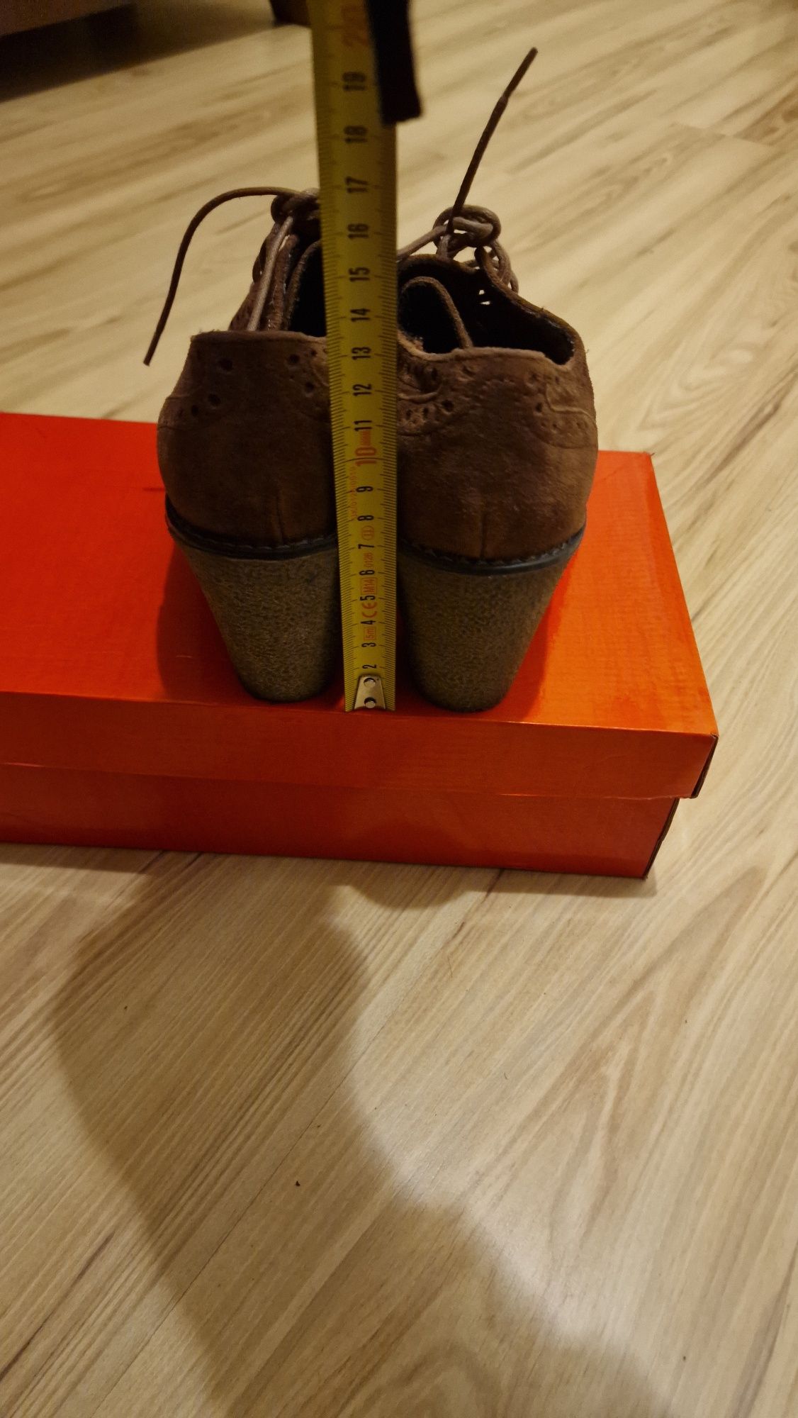 Botine cu sireturi, piele intoarsa, Jante D, Germania, 38, nepurtate