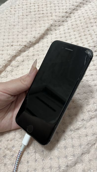 iPhone 8 б/у Айфон 8 б/у