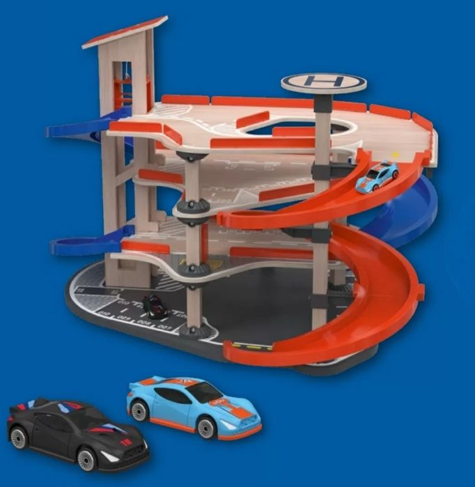 Дървен Паркинг гараж на 4 етажа за игра