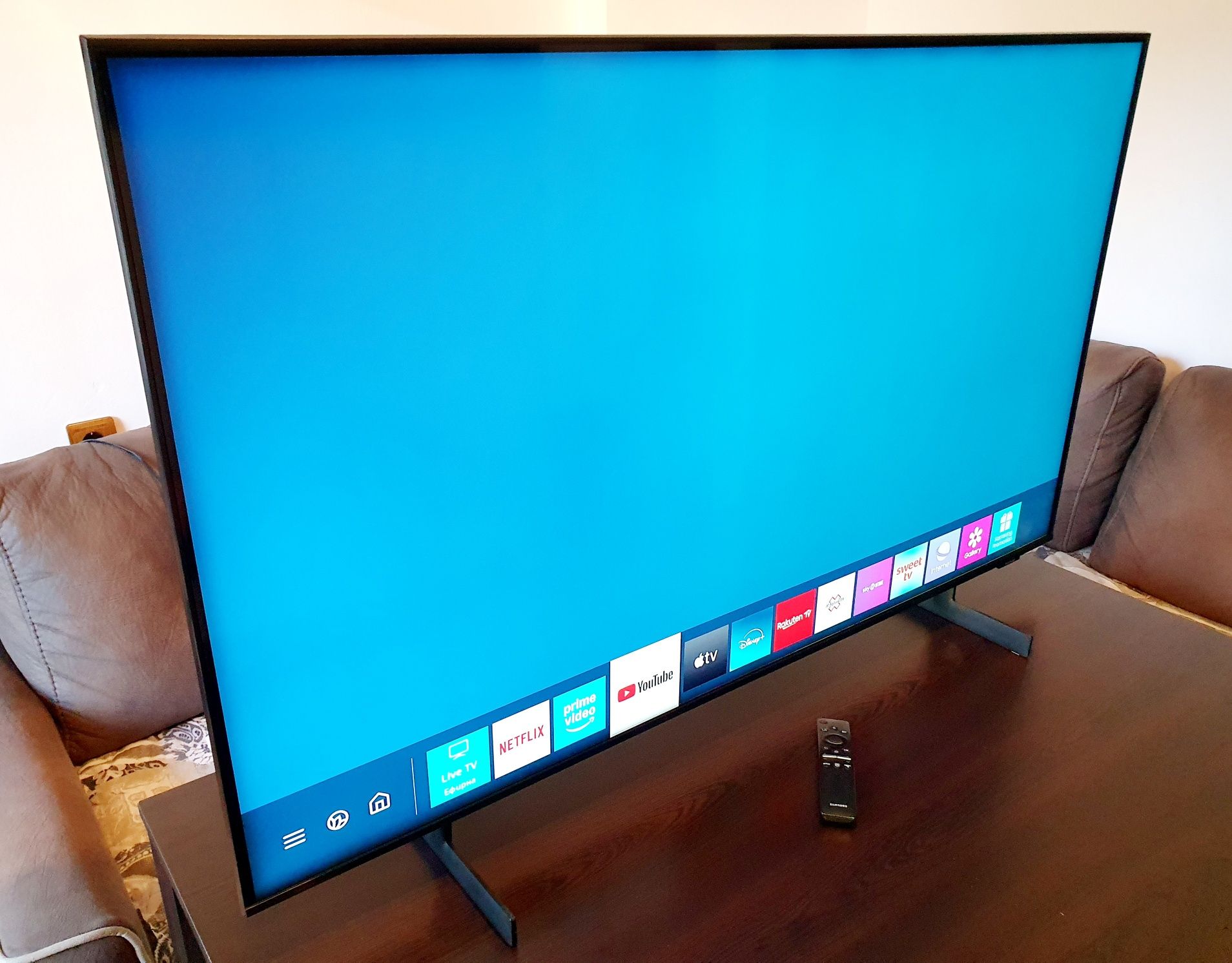 Телевизор - SAMSUNG 50 ИНЧА - Smart - 4K - Ultra - HD - LED !