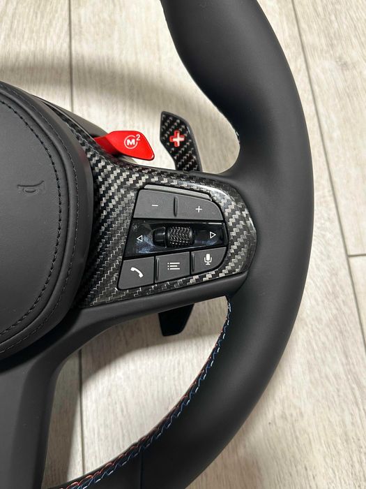Volan M Carbon BMW G30/G11/G05/G06/Seria 5/7/8/X3/X4/X5/X6 NOU