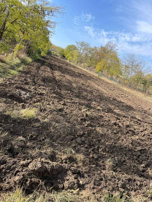 Vand casa la strada principala in comuna Berezeni