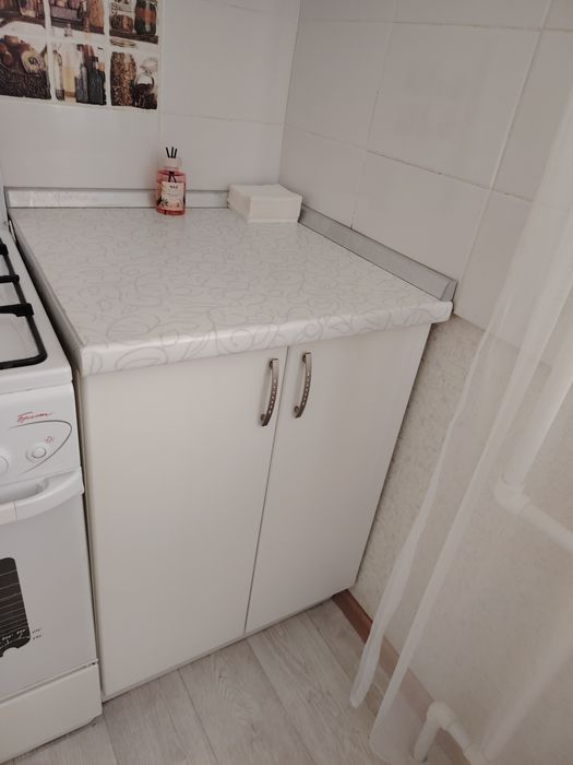 Продам бу кухонный  шкаф 15000 тг