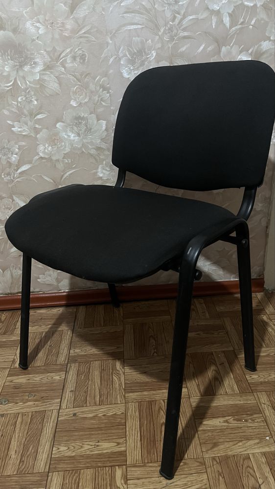 Стол и стул по 2шт
