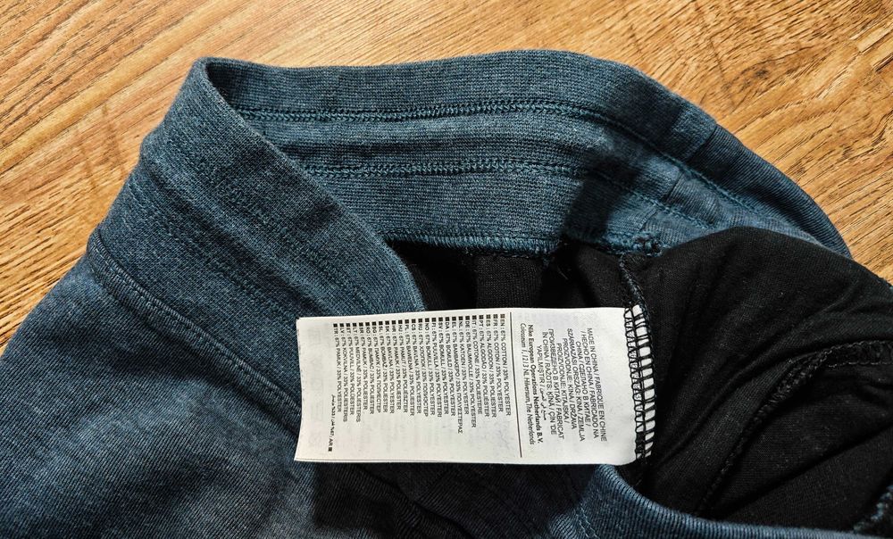 NIKE Оригинална дамска долница размер S