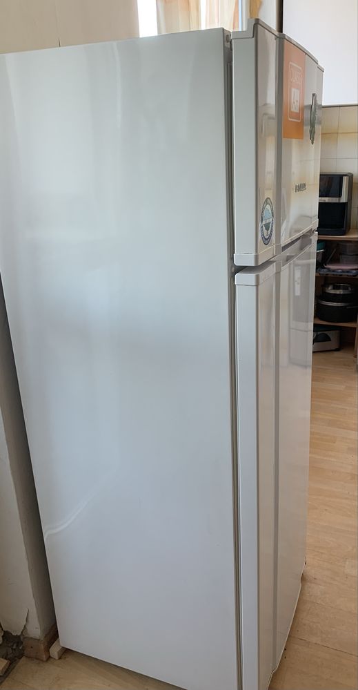 Продавам хладилник Finlux