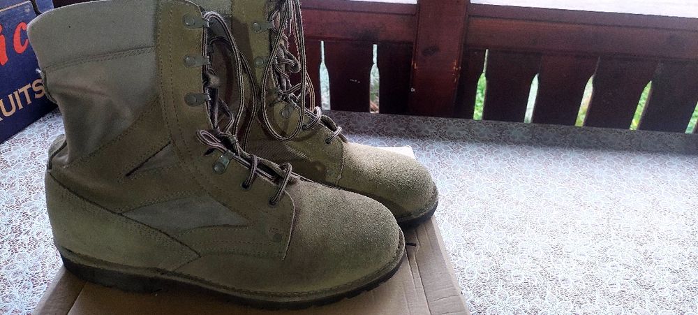 Bocanci militari desert