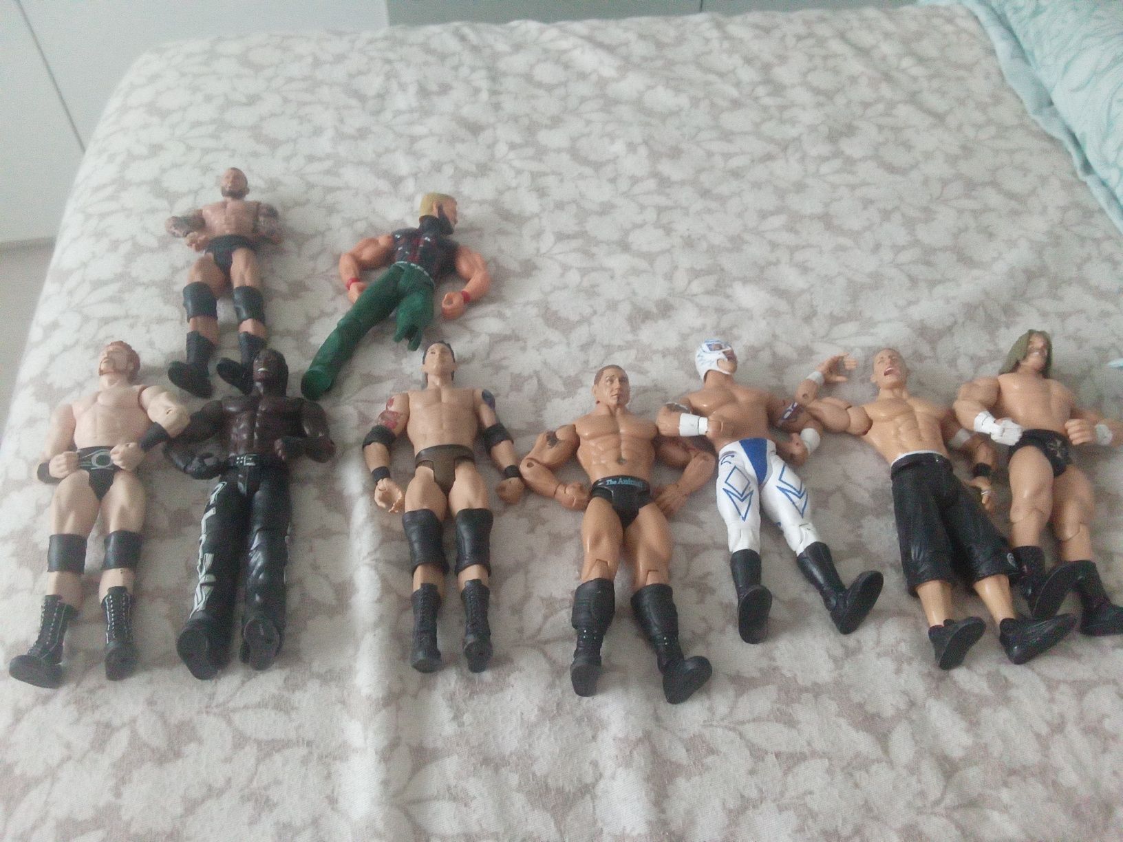 Figurine wrestling