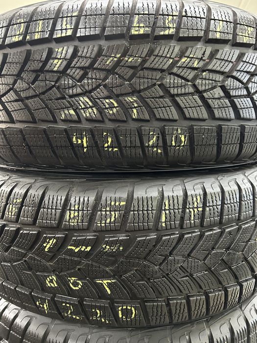 Гуми 215/65/17 Goodyear Зимни 4 броя