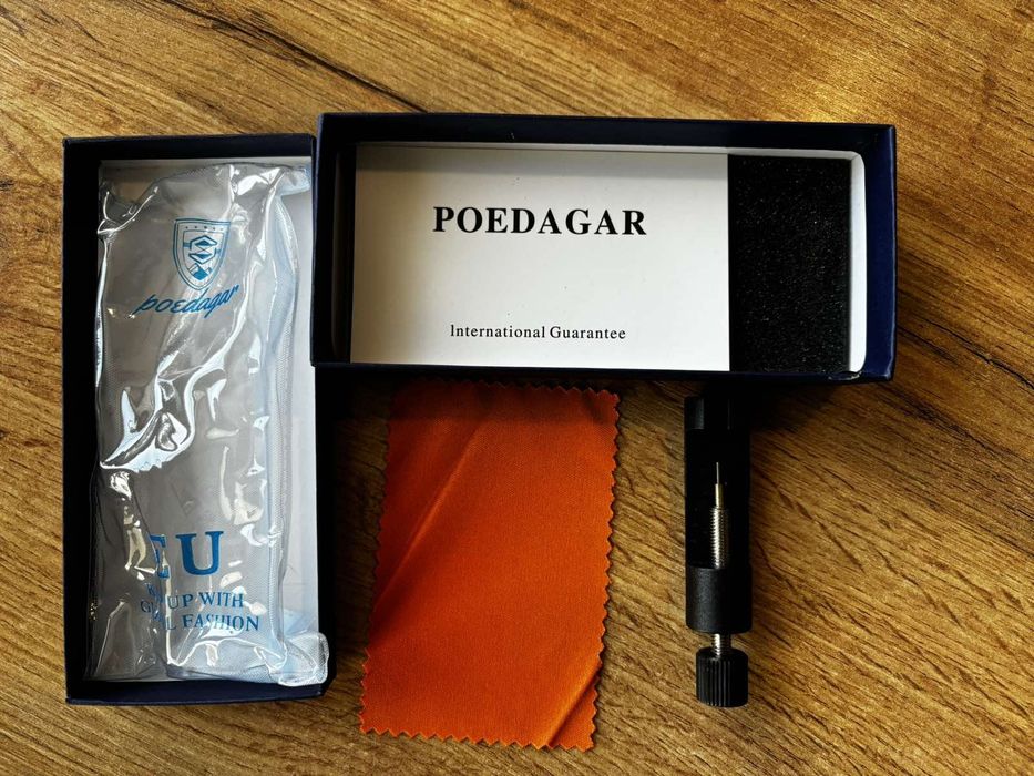 Hugo Poedagar. Ръчен Часовник