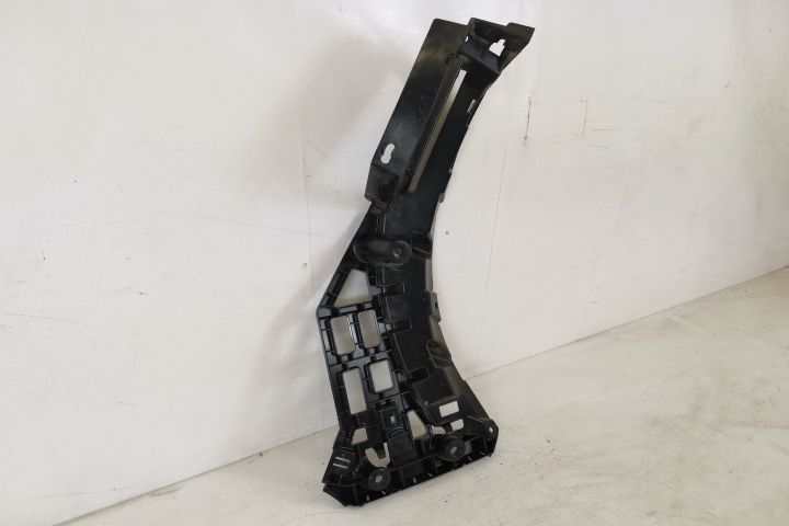 Порше Макан / Porsche Macan Оригинален заден буферен държач в добро съ