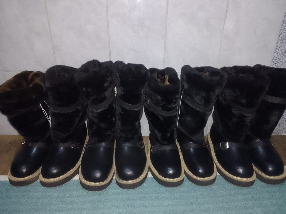 Продам новые унты 25000