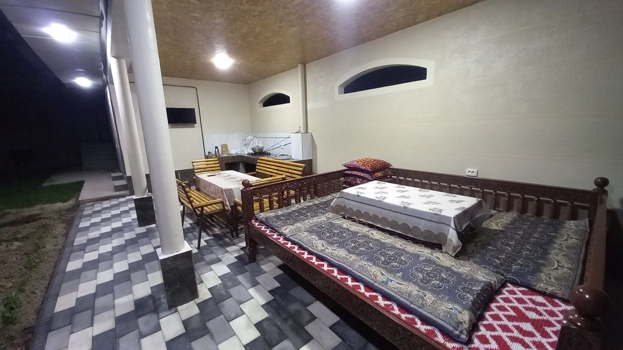 Oq tosh dacha ...faqat oila bez alkagol.