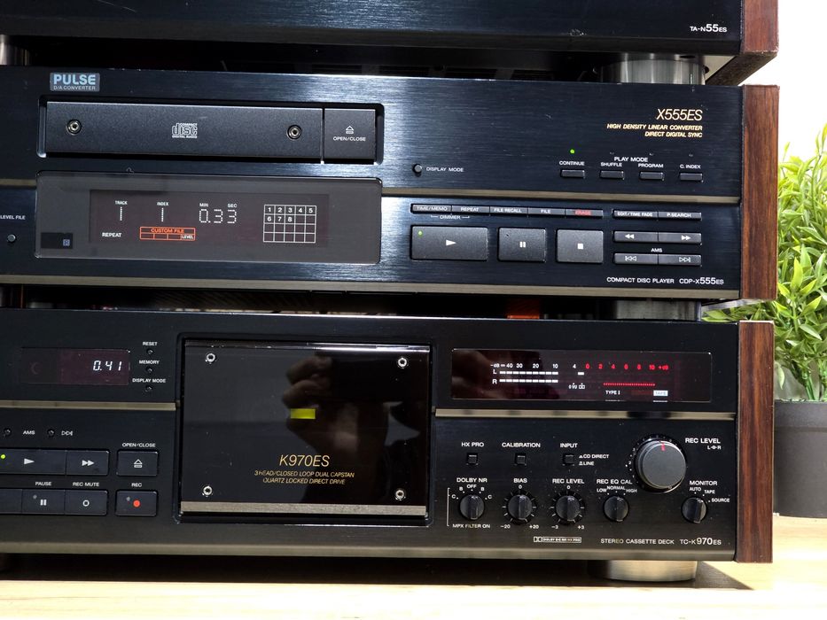 Linie audio SONY ,deck TC-K970ES, cd-player CDP-X555ES, amplificator