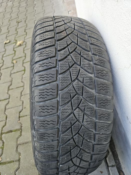 Roti BMW F30/F31 iarna 205/60R16 RunFlat