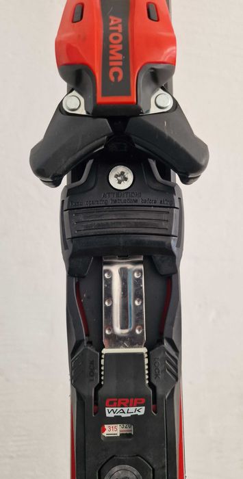 Schiuri ATOMIC Redster S9+ATOMIC X12TL, GRIP WALK-1.999 ron/ 399 eur