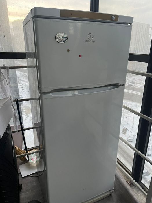 Тоңазытқыш Холодильник