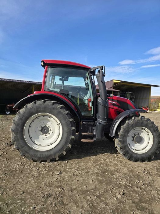 Tractor VALTRA N 124  H5  Second Hand