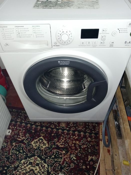 Kir moshina sotiladi