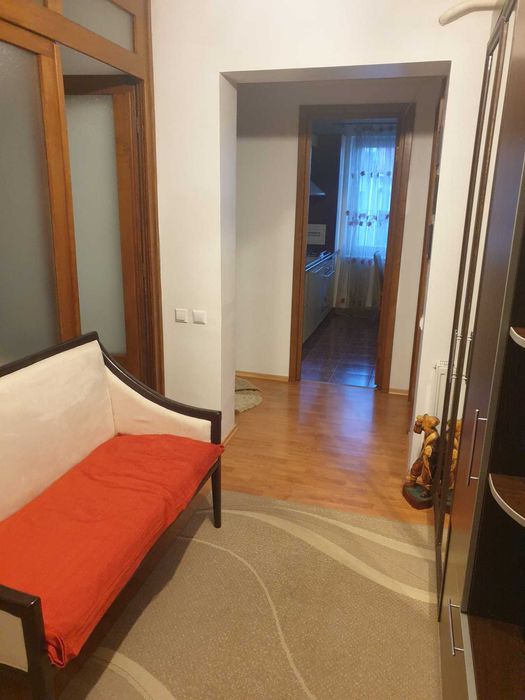 Inchiriez apartament 2 cam decomandat