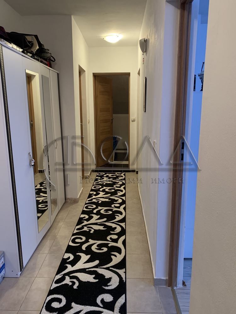 Продава се Тристаен апартамент в София, Горна баня - 85 кв.м за 2324 €/кв.м - Снимка #9