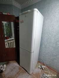 Холодильник рабочем состоянии