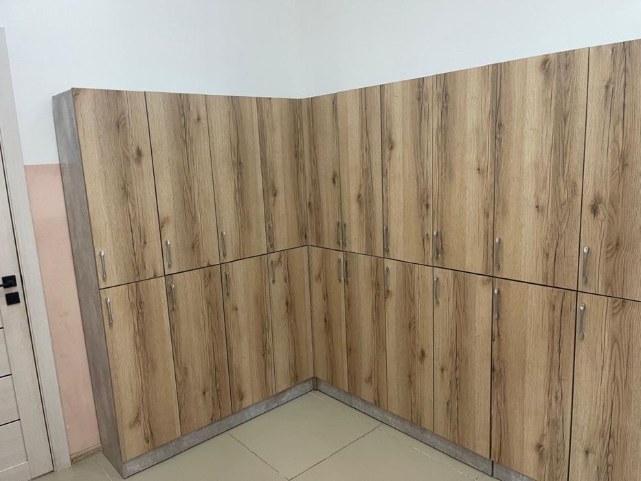 Продам шкафы для раздевалок