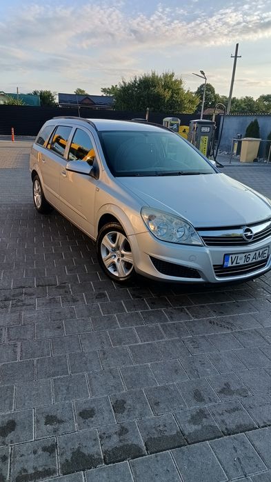 Astra h 1.7  2008