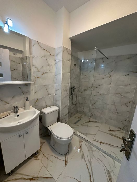 Inchiriez apartament cu 2 camere zona Cornitoiu