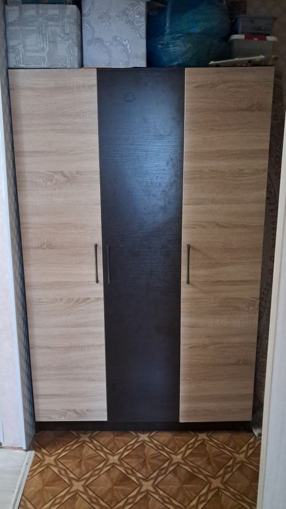 Продам шкаф 120*190