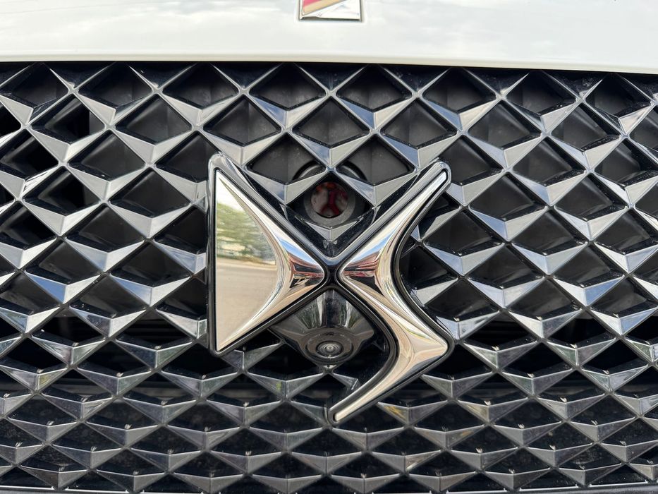 DS Automobiles DS 7 Crossback Model Plug-in/Hybrid 300cp4x4/Alb Perla/Tva Deductibil/Varf De Gama