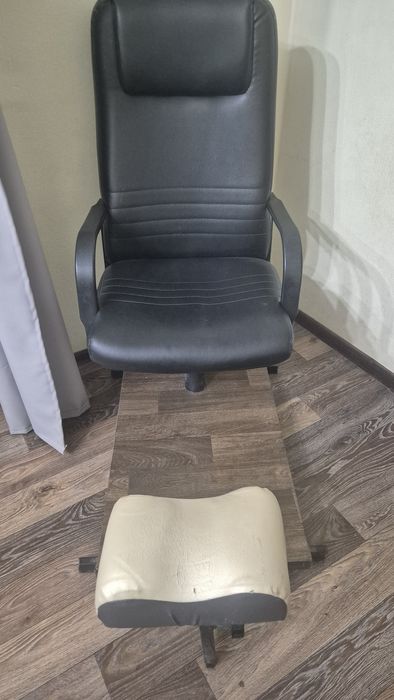 Продам кресло для педикюра.