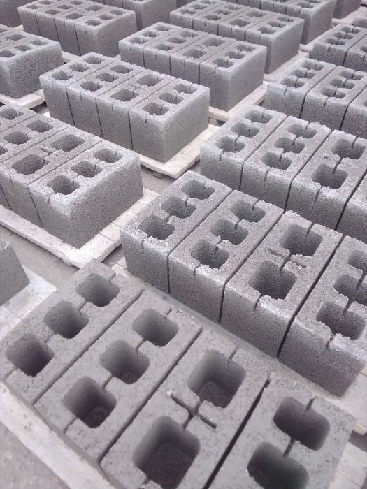 Универсальный шлакоблок