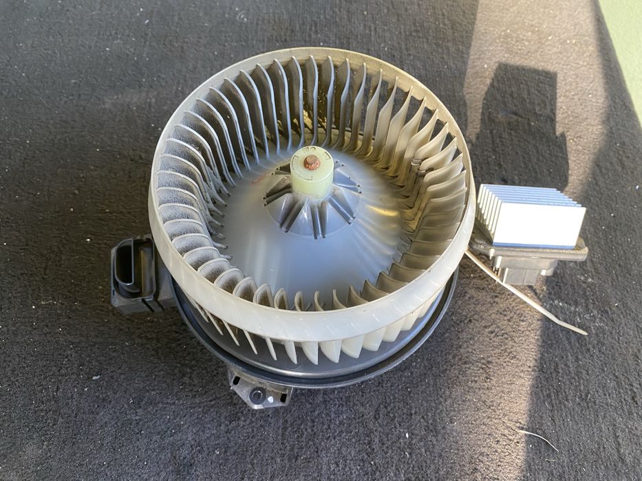Ventilator Habitaclu Jaguar XF An 2008/2014 Pret 300 lei