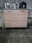 Продавам кухненски шкаф