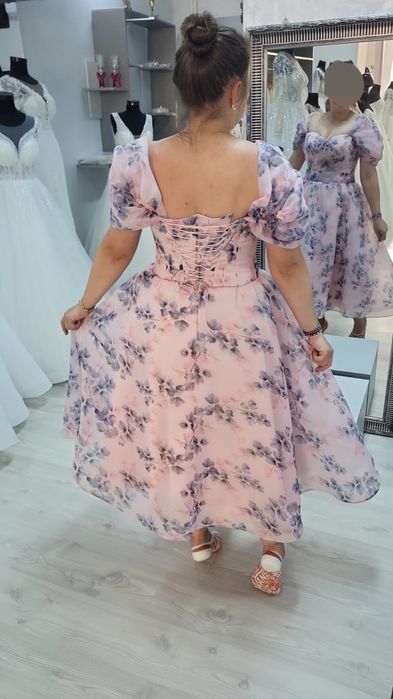 Rochie midi cu corset