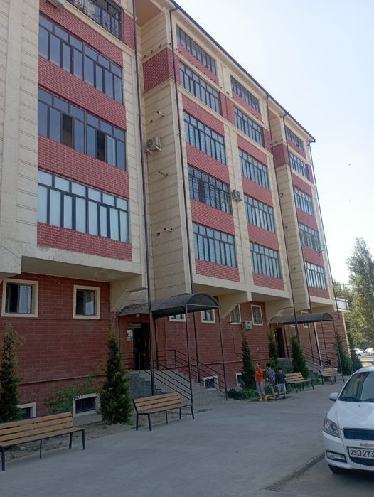 Квартира сотилади бешинчи қавтг мансарда