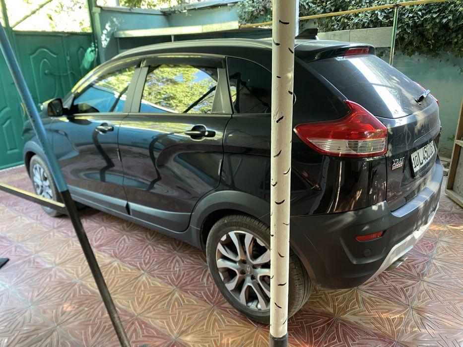 Продается Lada X Ray Cross в хорошем состоянии