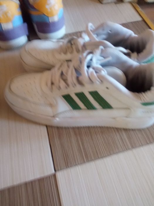 Зимни ботушки 38 и маратонки