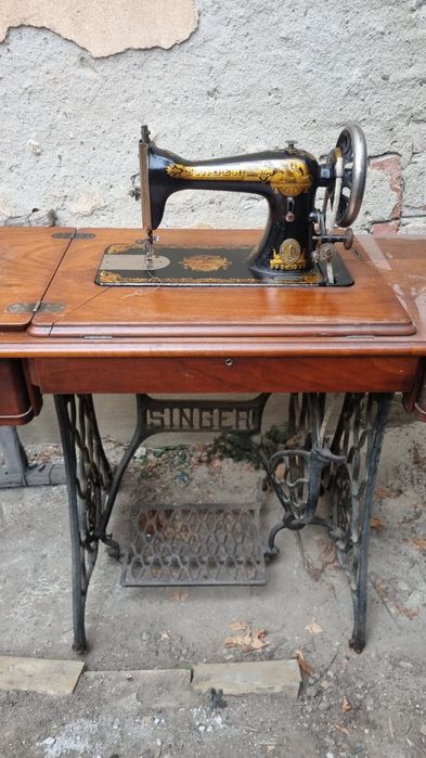 Vând mașină de cusut Singer originală în Timișoara