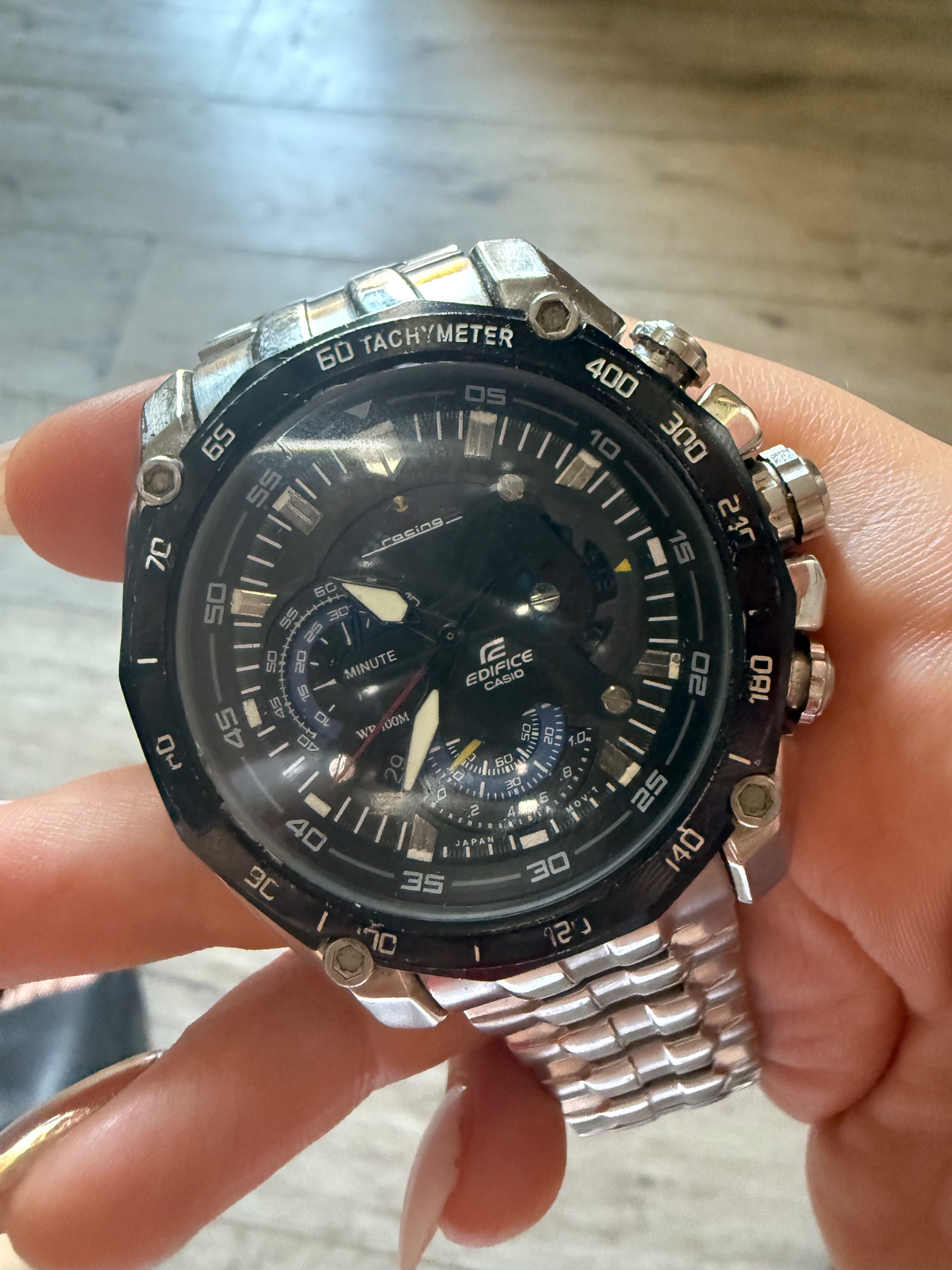 Часовник Casio F1 RedBull Special Edition