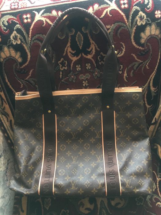 Geanta Louis Vuitton  noua