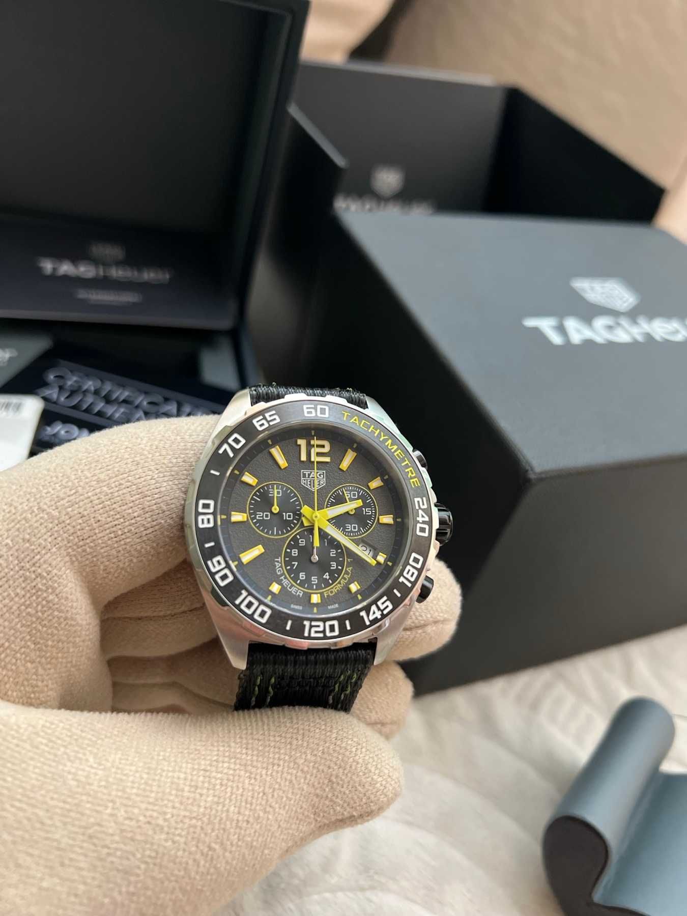 Tag Hauer Chronograph Formula 1 CAZ101AG.FC8304