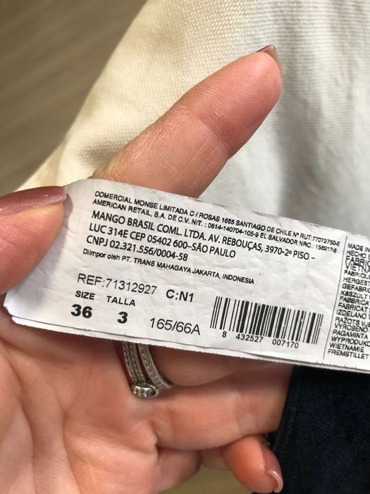 Панталон на марката MANGO