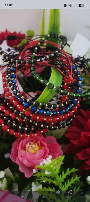 Biluțe la gr 350 lei și brățări la 130 lei