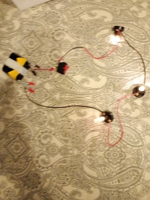 Circuit electric in paralel și serie