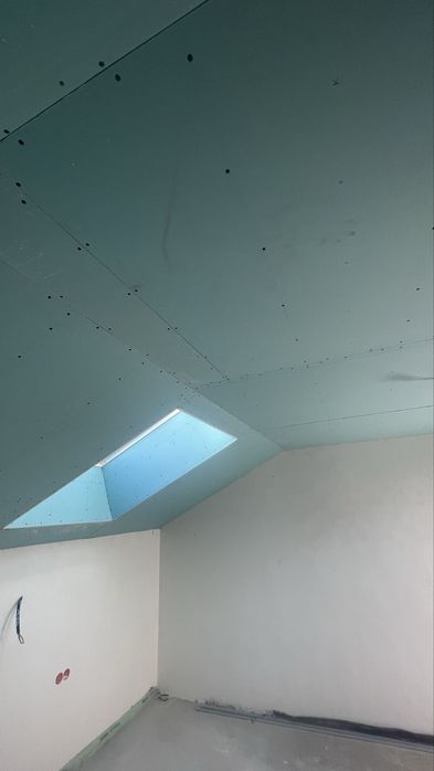 Tencuiala Glet Rigips Zugraveli