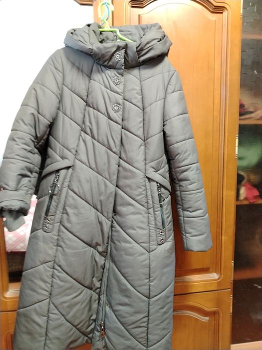 Продам пуховик женский