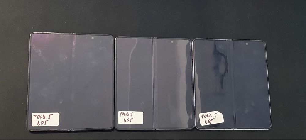 Display original Samsung Z Fold 5