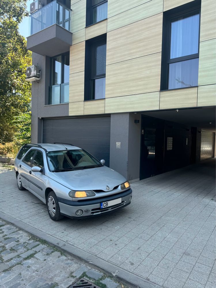 Продавам Рено Лагуна 1.6 16v метан 1399лв
